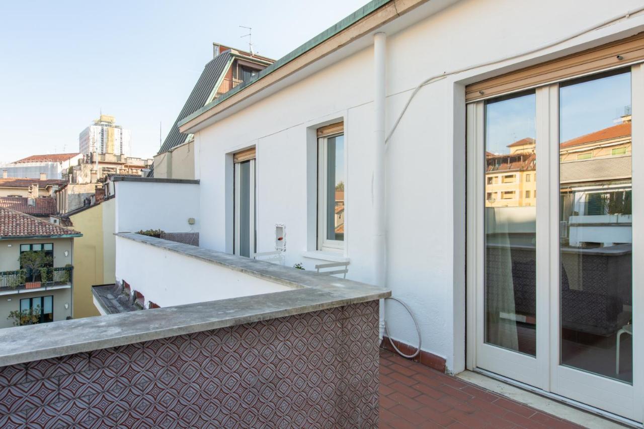 Italstay - Disciplini Apartment -10 Min Dal Duomo Милано Екстериор снимка